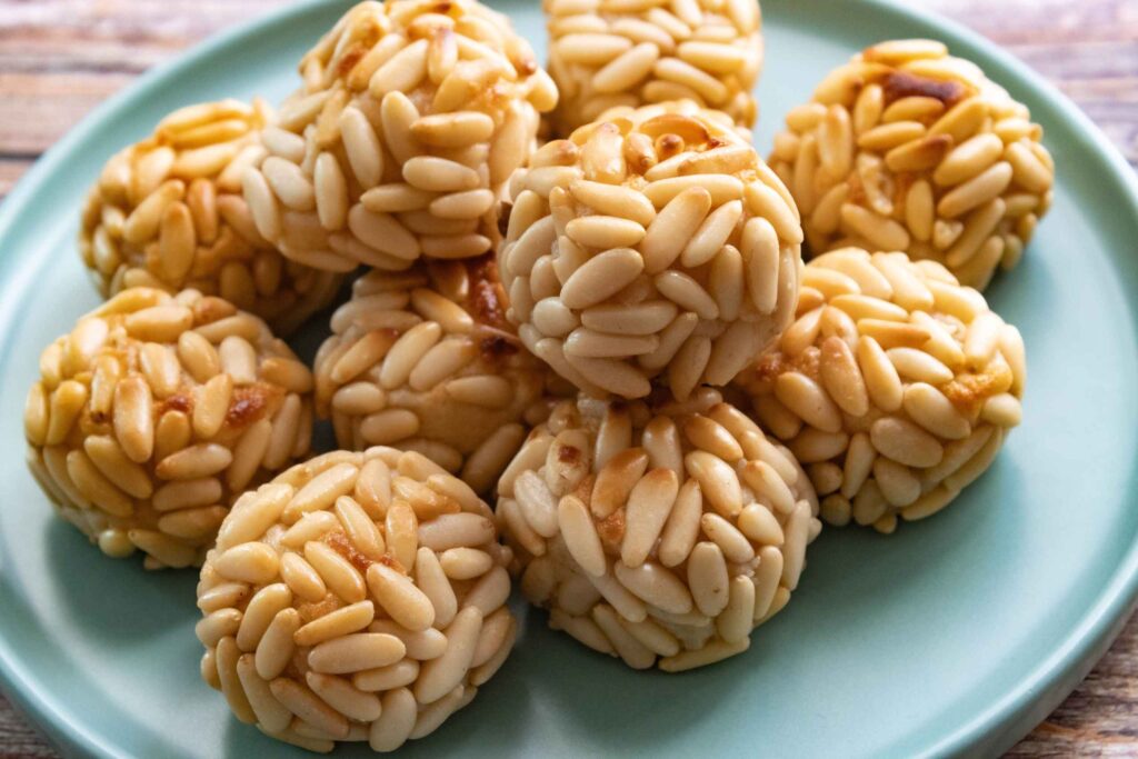 Crema d’ametlles tradició, sabor i noves formes de gaudir-la